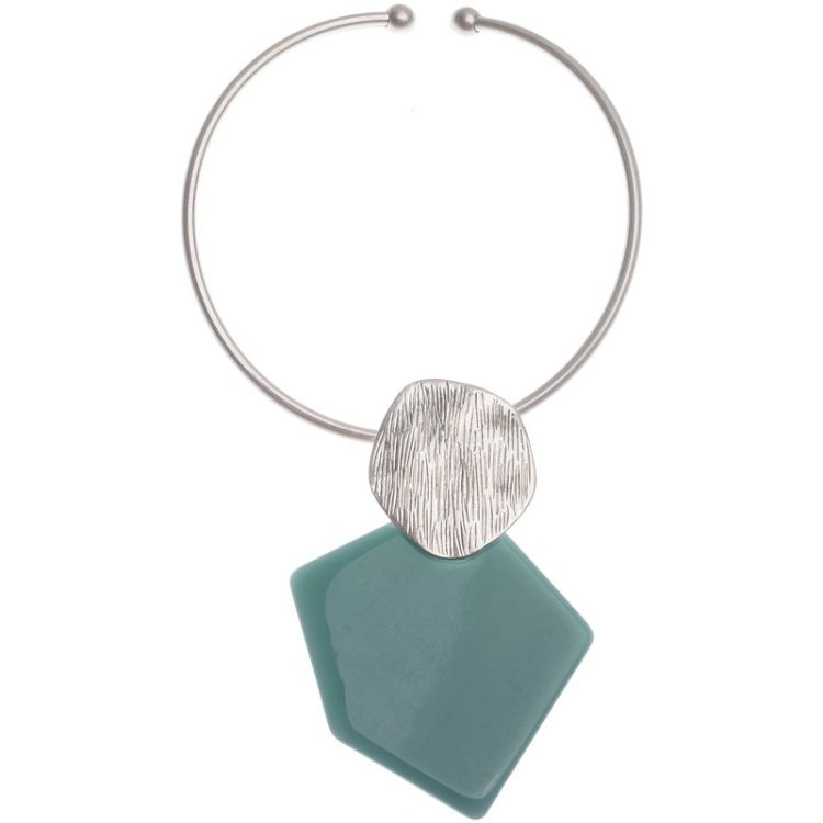 METAL RESIN PENDANT SHORT NECKLACE 2