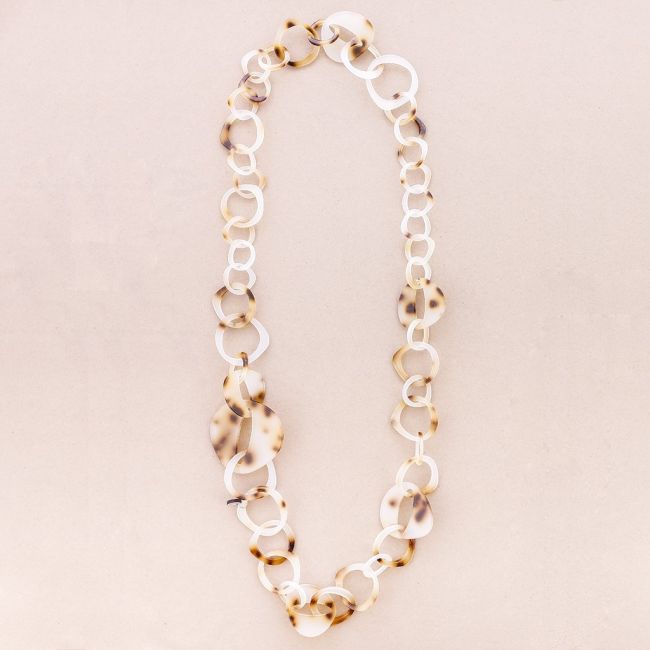LONG RESIN LINK NECKLACE