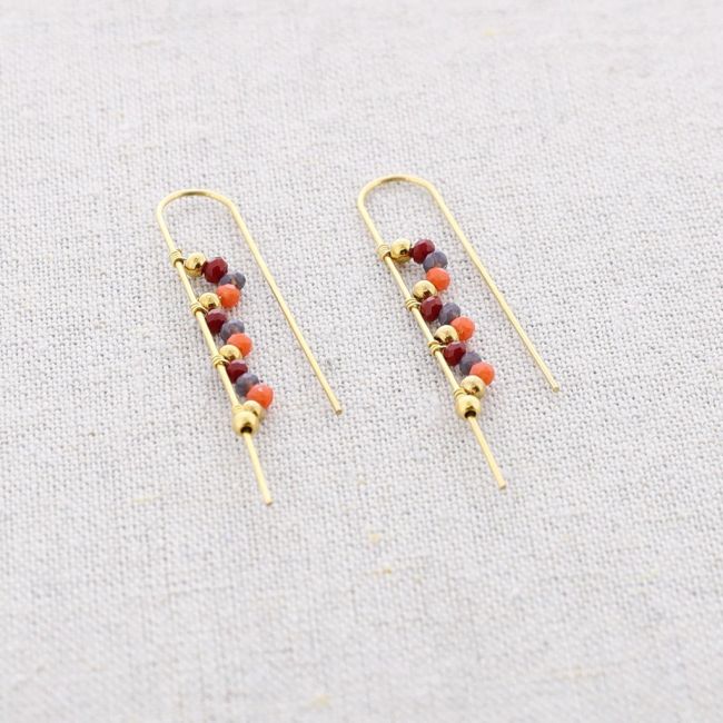 STEEL HOOK EARRINGS WITH CRYSTAL BEADS