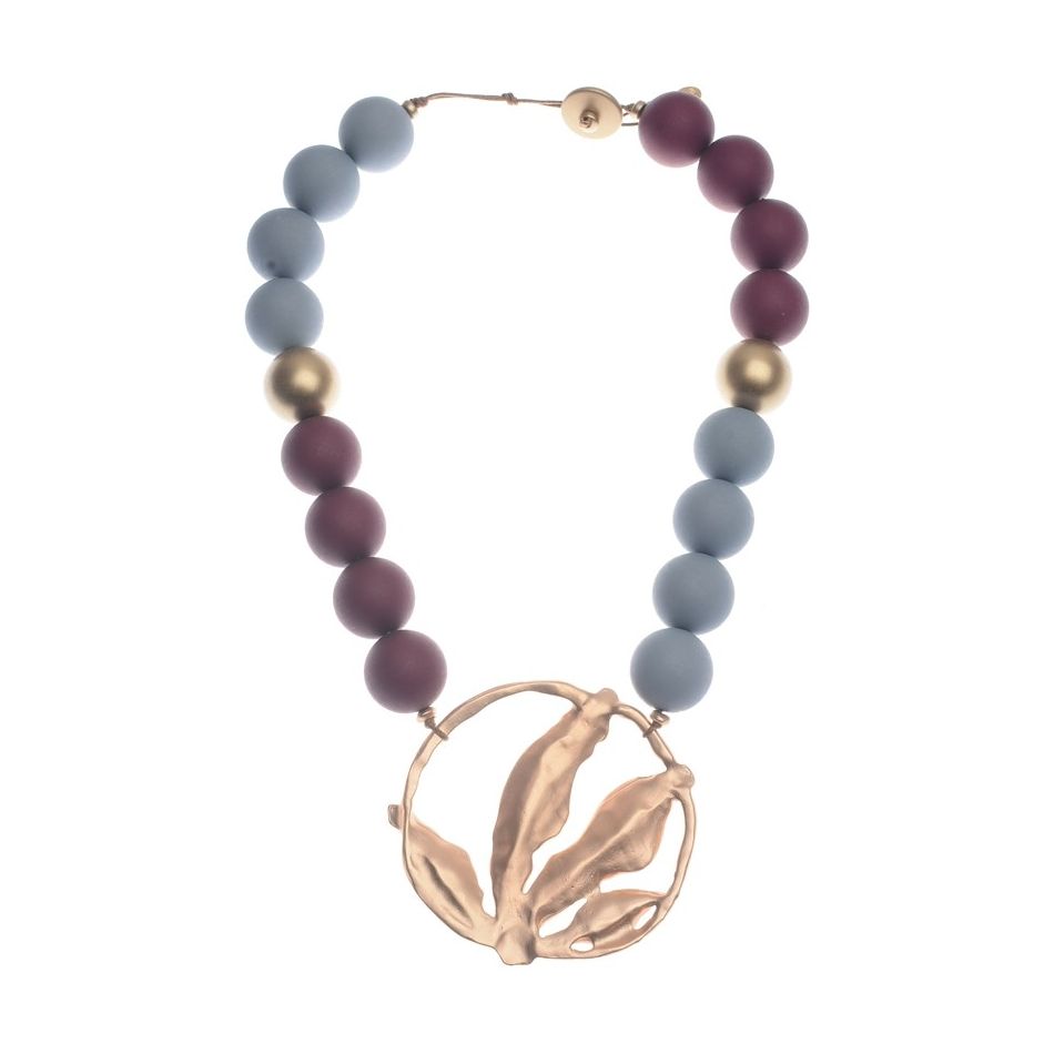 RESIN BALLS SHORT NECKLACE WITH METAL MEDAL