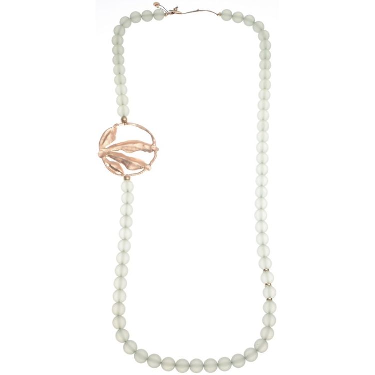 LONG NECKLACE RESIN BALLS METAL MEDAL