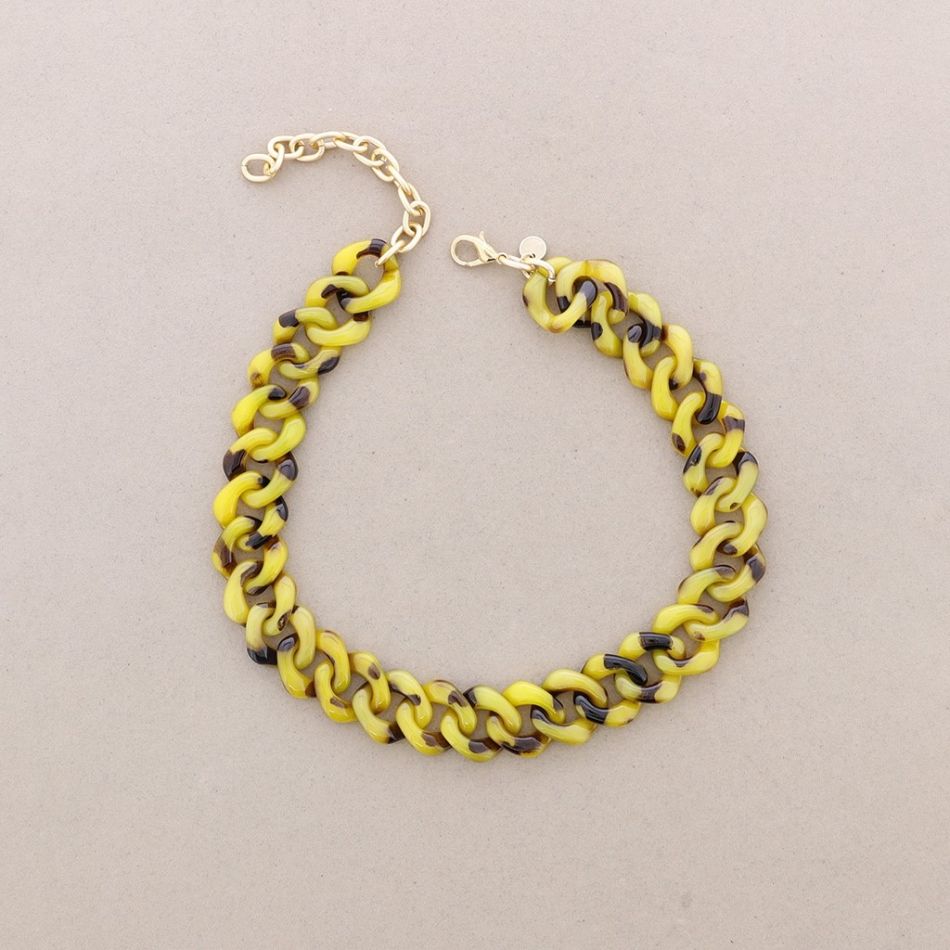 RESIN LINK SHORT NECKLACE