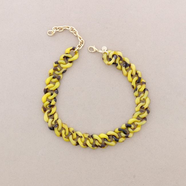 RESIN LINK SHORT NECKLACE