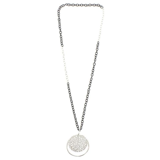 LONG NECKLACE LEAF PENDANT WITH METAL RING
