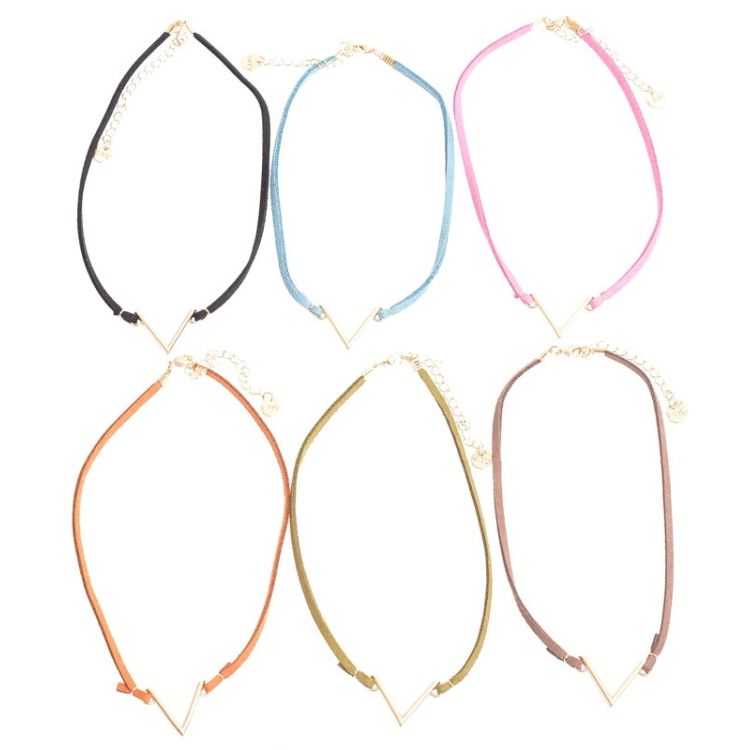 SUEDE PENDANT SHORT NECKLACE 2