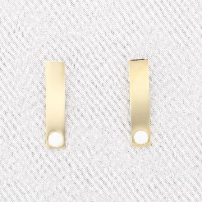 STEEL EARRINGS ENAMEL POINT STRIP