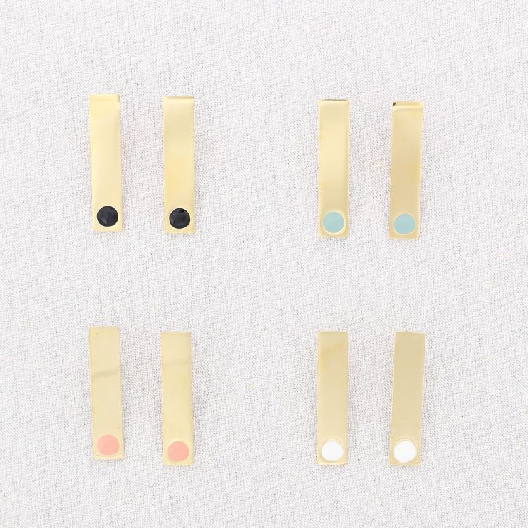 STEEL EARRINGS ENAMEL POINT STRIP 2