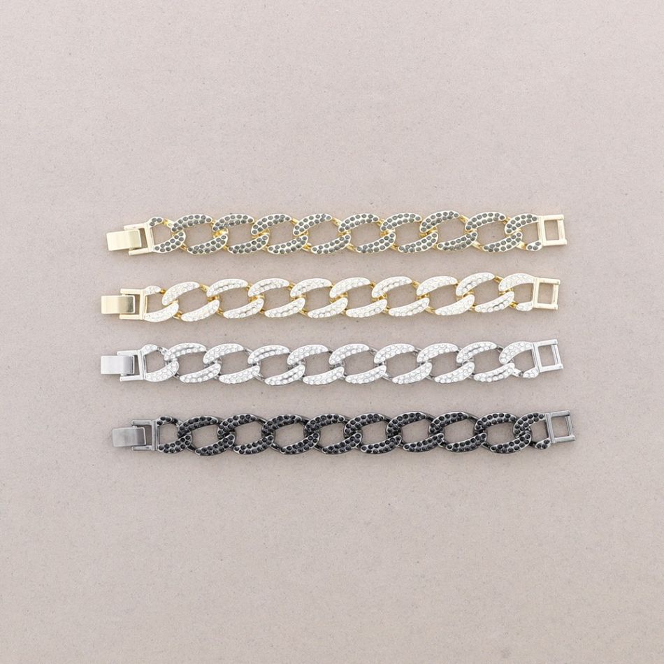METAL LINK BRACELET WITH CRYSTALS