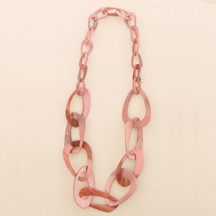 COLLAR LARGO ESLABONES RESINA 2