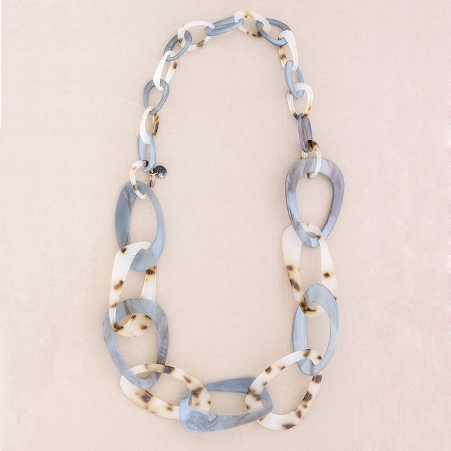 COLLAR LARGO ESLABONES RESINA