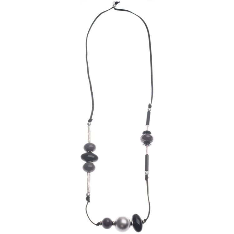 LONG SUEDE NECKLACE WITH BEADS 2