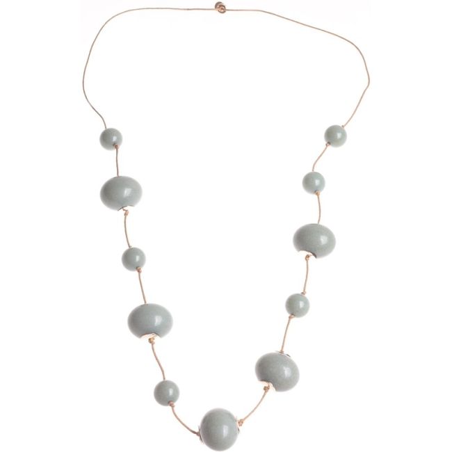 COLLAR LARGO CORDÓN CUENTAS RESINA