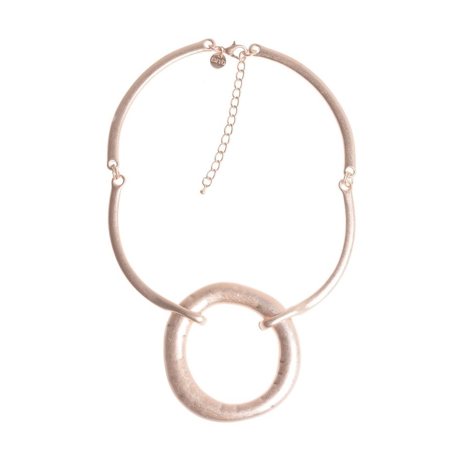 METAL RING PENDANT SHORT NECKLACE