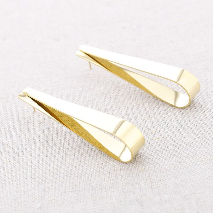 PENDIENTES ACERO FORMA U