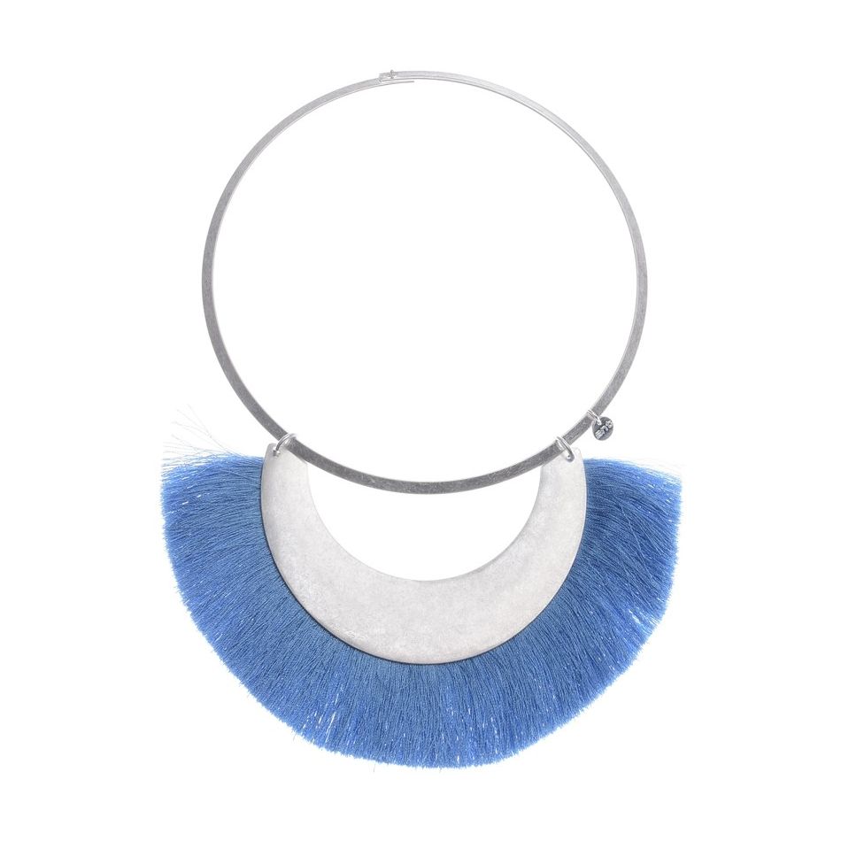 FRINGED METAL PENDANT SHORT NECKLACE