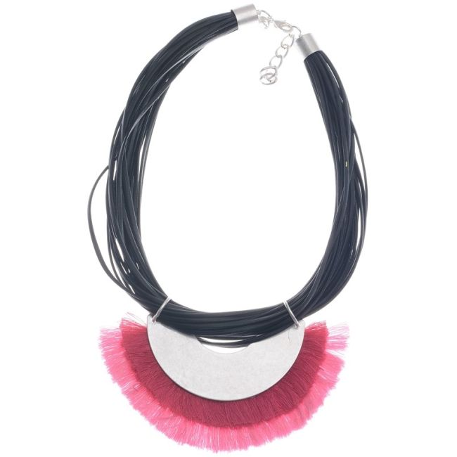 FRINGED METAL PENDANT SHORT NECKLACE