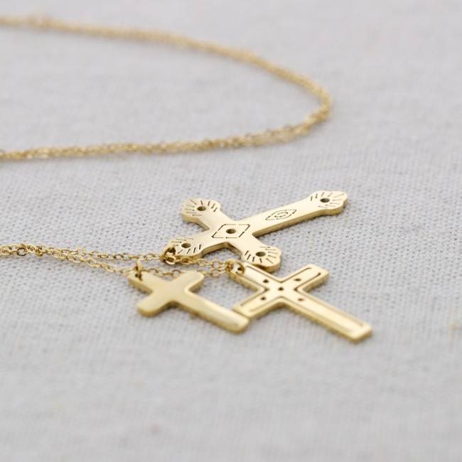 COLLAR LARGO TRIPLE CRUZ ACERO