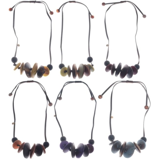 LONG NECKLACE PENDANT WITH RESIN BEADS