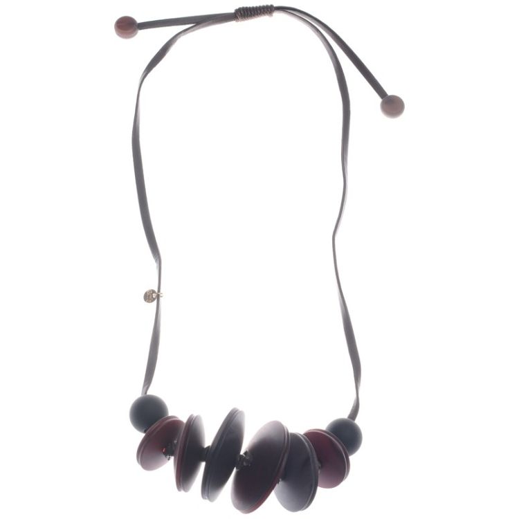 LONG NECKLACE PENDANT WITH RESIN BEADS 2