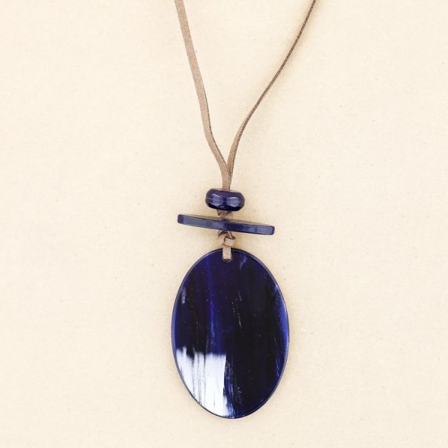 COLLAR LARGO COLGANTE RESINA