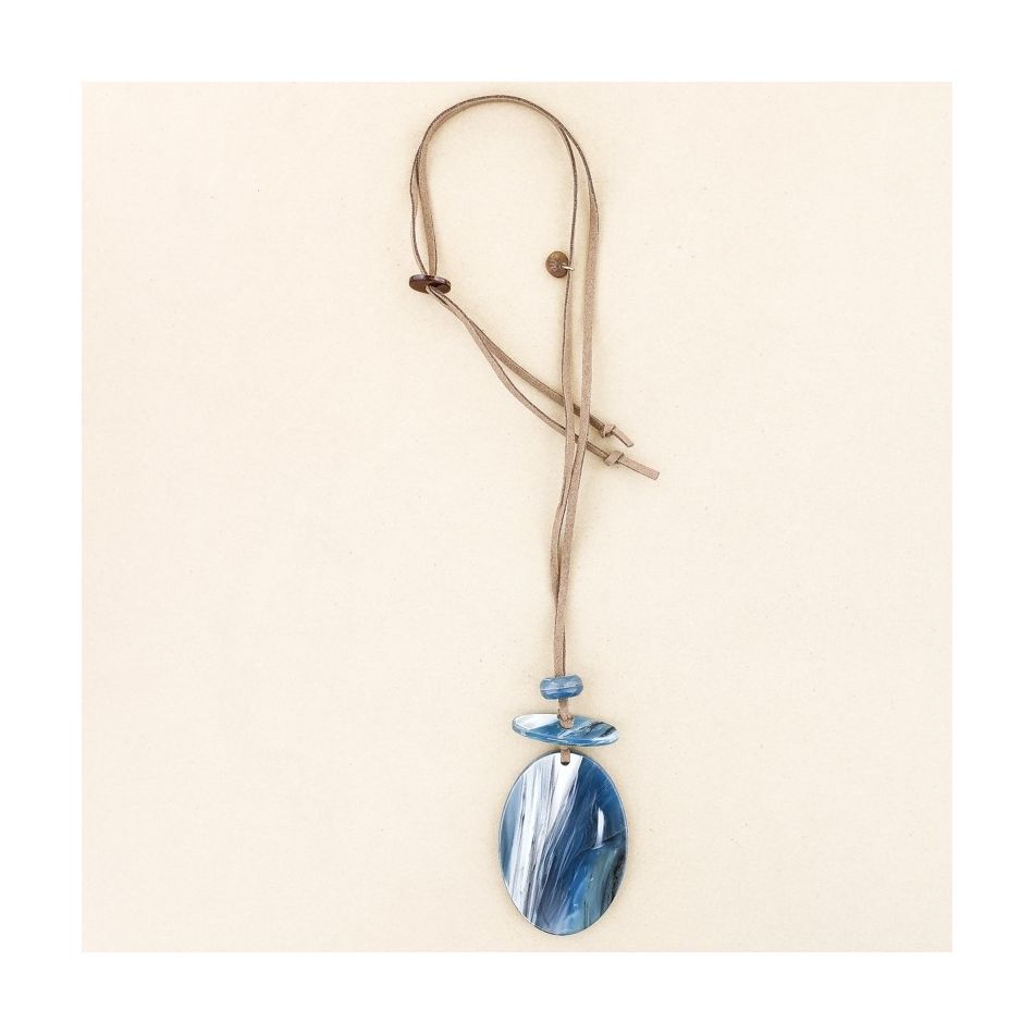 LONG RESIN PENDANT NECKLACE