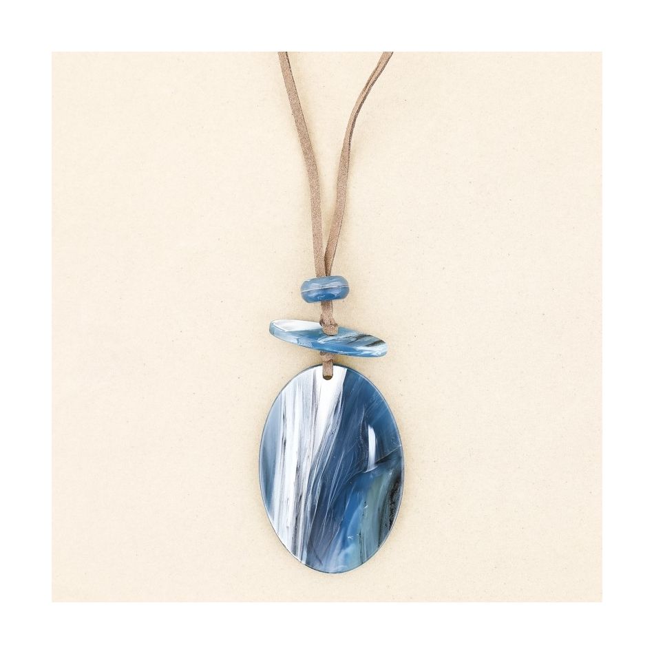 LONG RESIN PENDANT NECKLACE