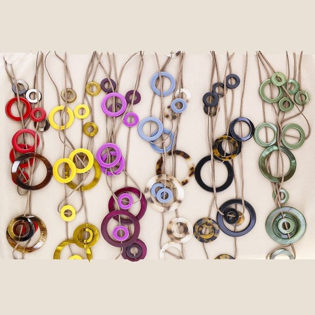 COLLAR LARGO TRIPLE CUENTAS RESINA