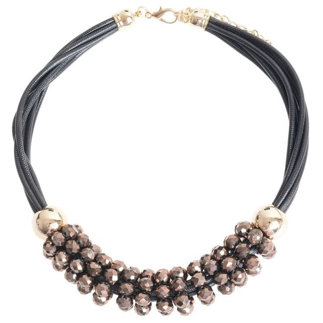 SHORT NECKLACE WITH FACETED CRYSTALS