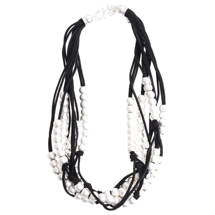 BALL LACE SHORT NECKLACE