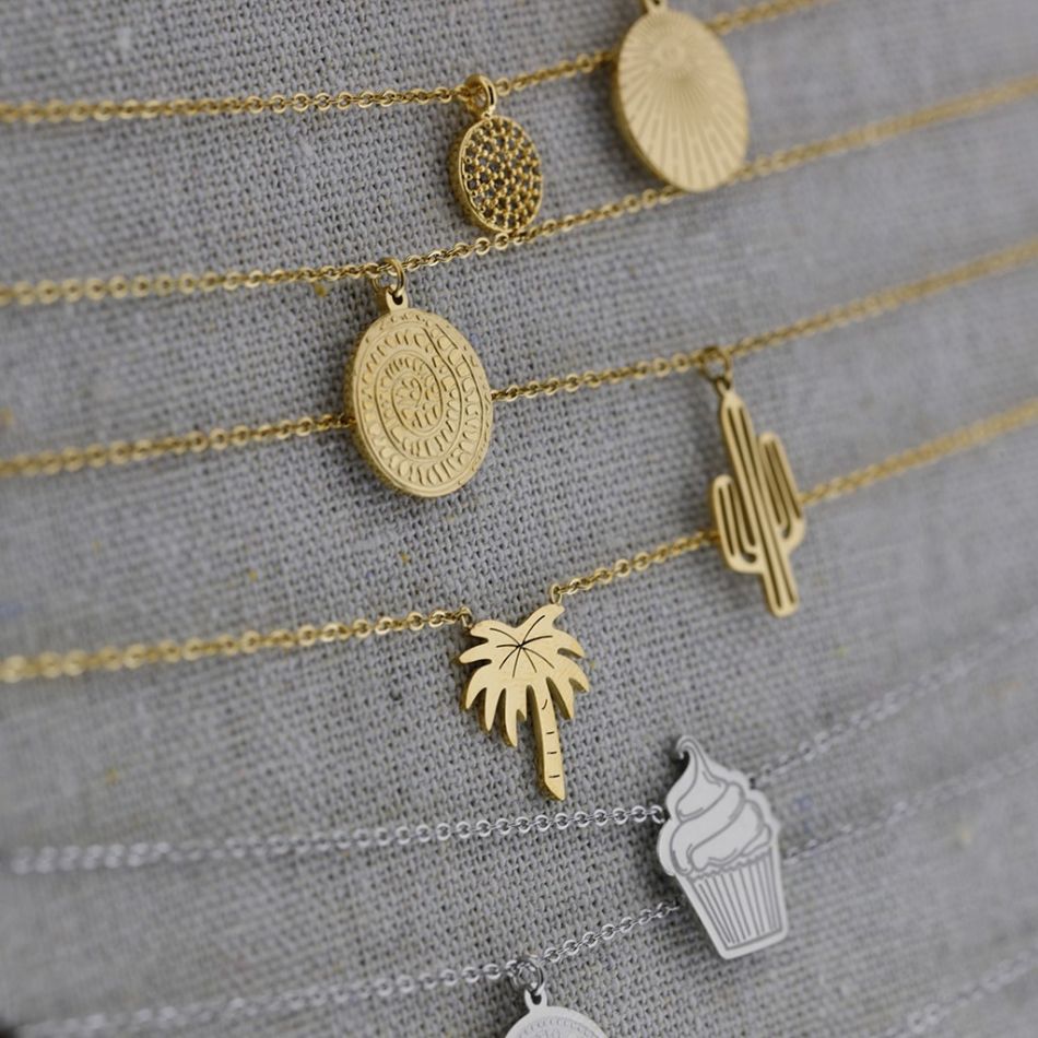 SET OF 12 ASSORTED STEEL SHORT NECKLACES AND DISPLAY