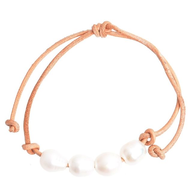 MACRAMÉ LEATHER BRACELET WITH CULTURED PEARLS