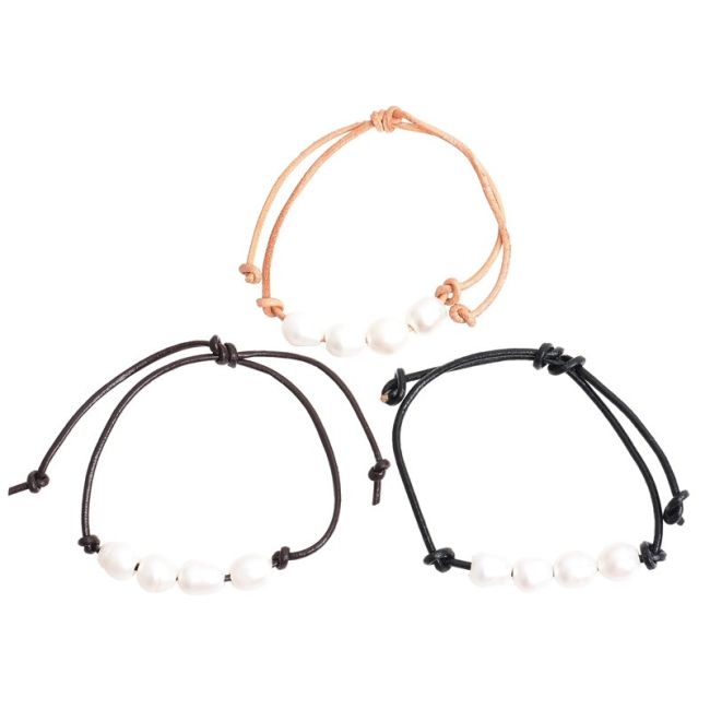 MACRAMÉ LEATHER BRACELET WITH CULTURED PEARLS