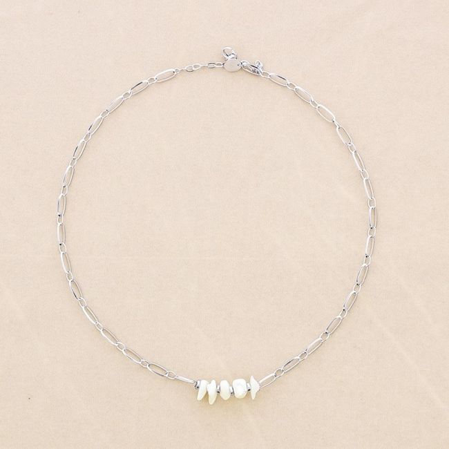STEEL SHORT NECKLACE WITH NACRE CHAIN