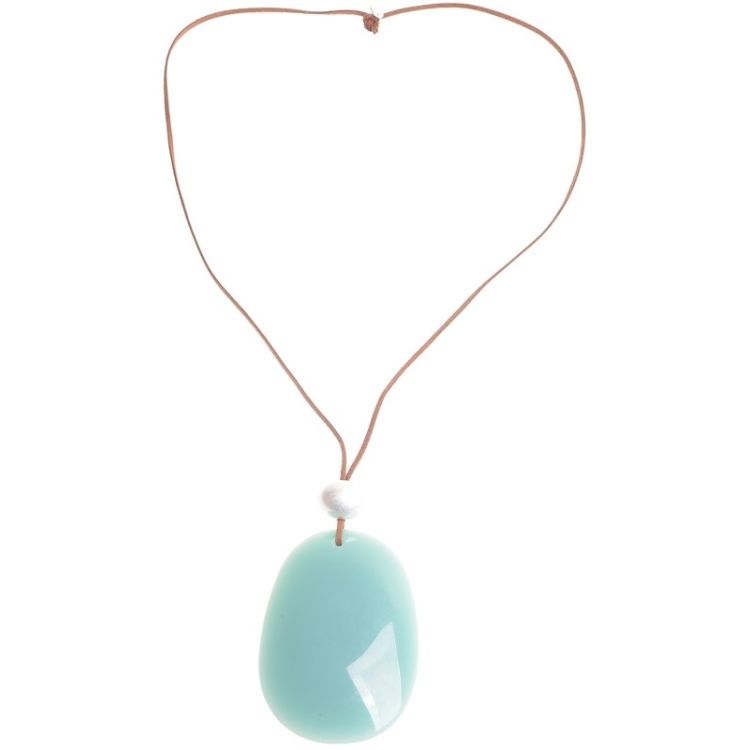 LONG RESIN PENDANT NECKLACE 2