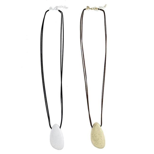 LONG METAL PENDANT NECKLACE
