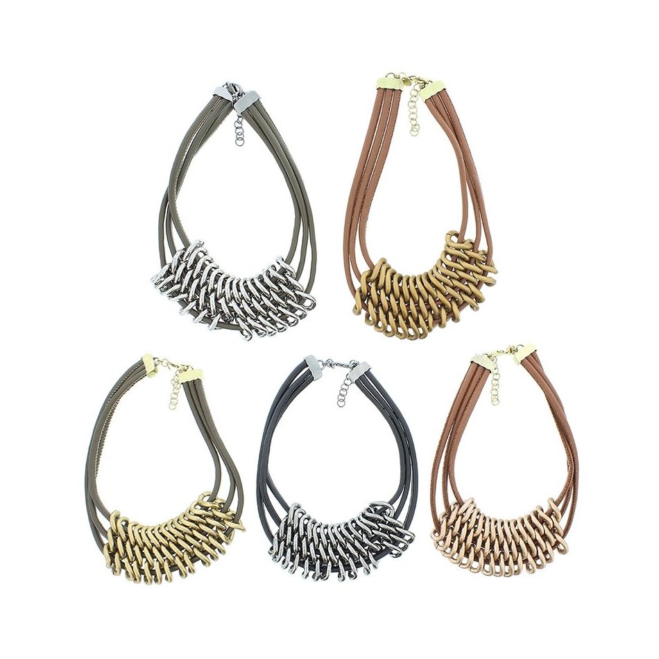 TRIPLE LINK SHORT NECKLACE