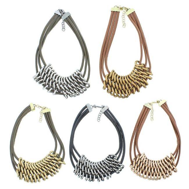 TRIPLE LINK SHORT NECKLACE
