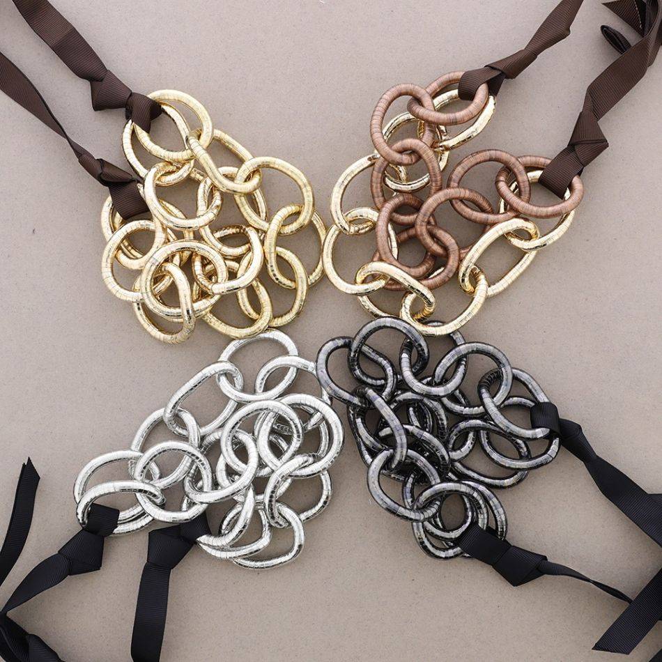 DOUBLE FLEXIBLE LINKS SHORT NECKLACE