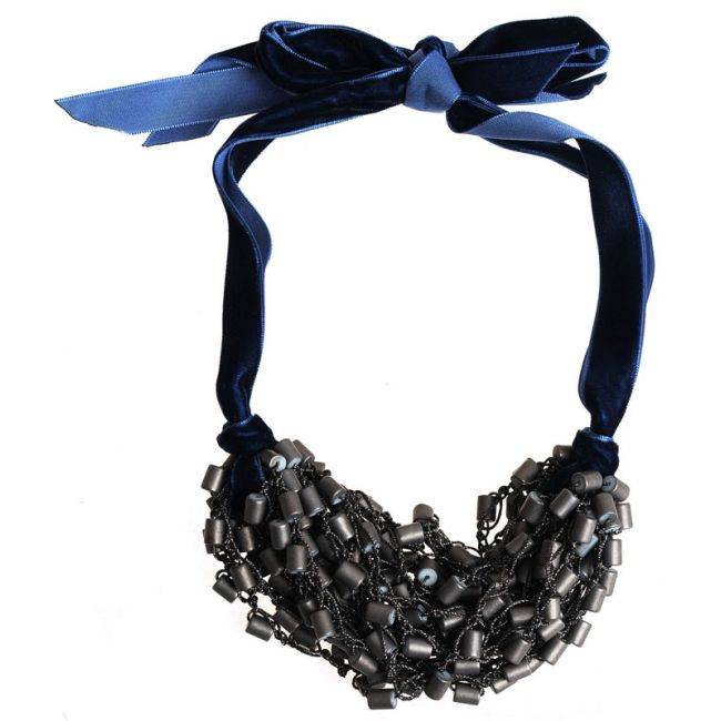 BEADED BOW SHORT NECKLACE