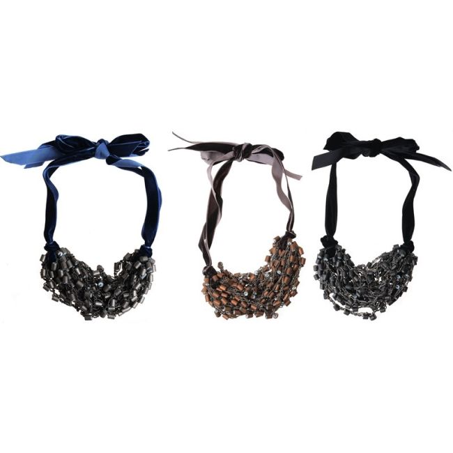 BEADED BOW SHORT NECKLACE