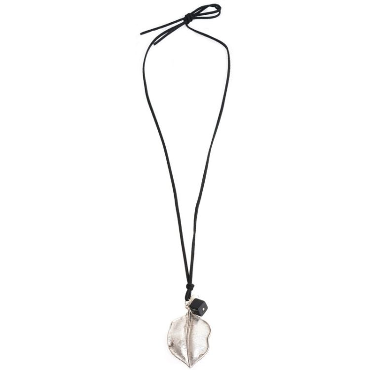 LONG PENDANT NECKLACE METAL BEADS