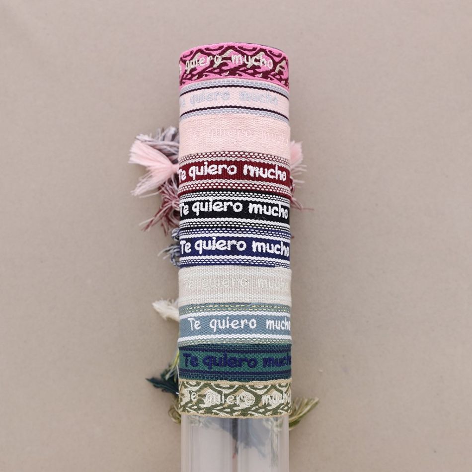 MACRAMÉ BRACELET TE QUIERO MUCHO FRINGES
