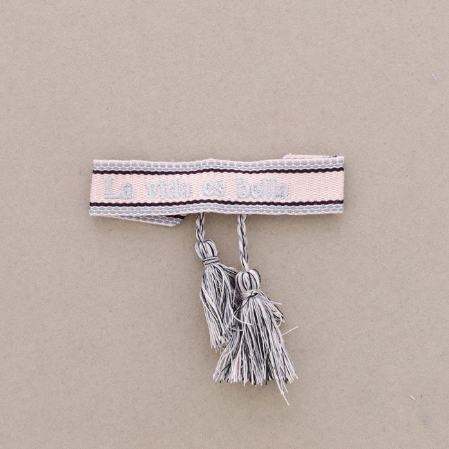 MACRAMÉ BRACELET LA VIDA ES BELLA FRINGES