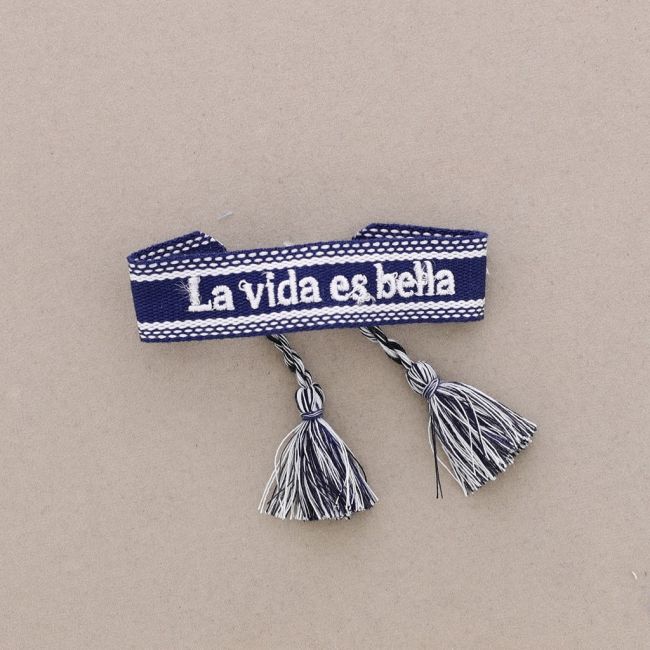 MACRAMÉ BRACELET LA VIDA ES BELLA FRINGES