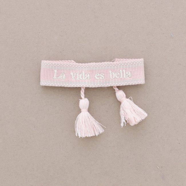 PULSERA  MACRAMÉ LA VIDA ES BELLA FLECOS