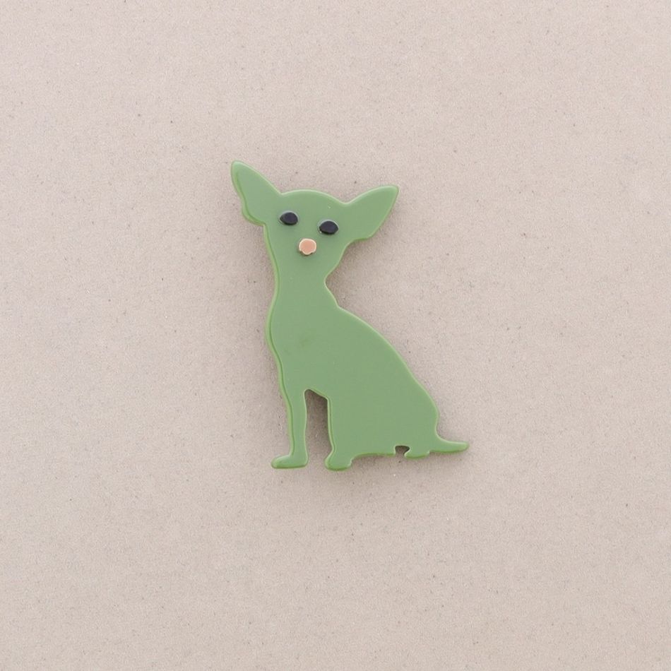 BROCHE PERRITO RESINA