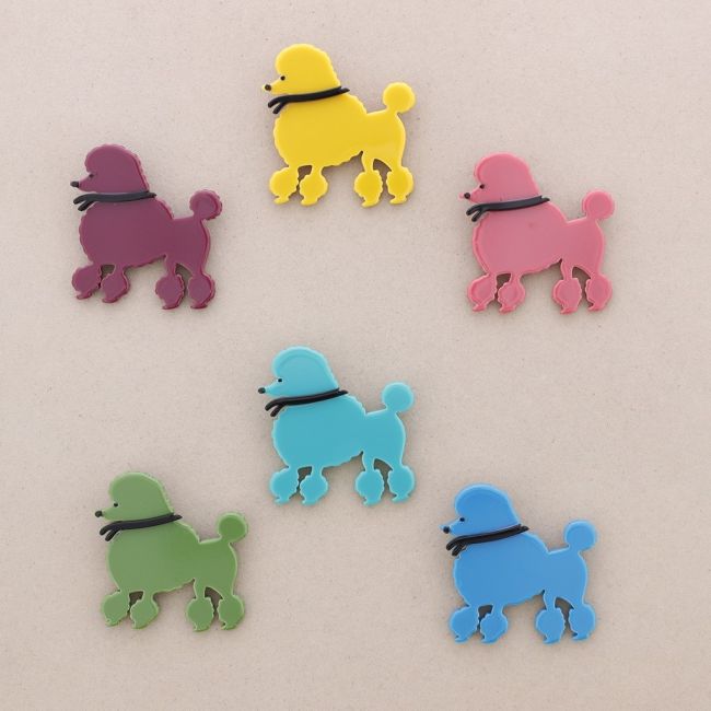 BROCHE PERRITO RESINA