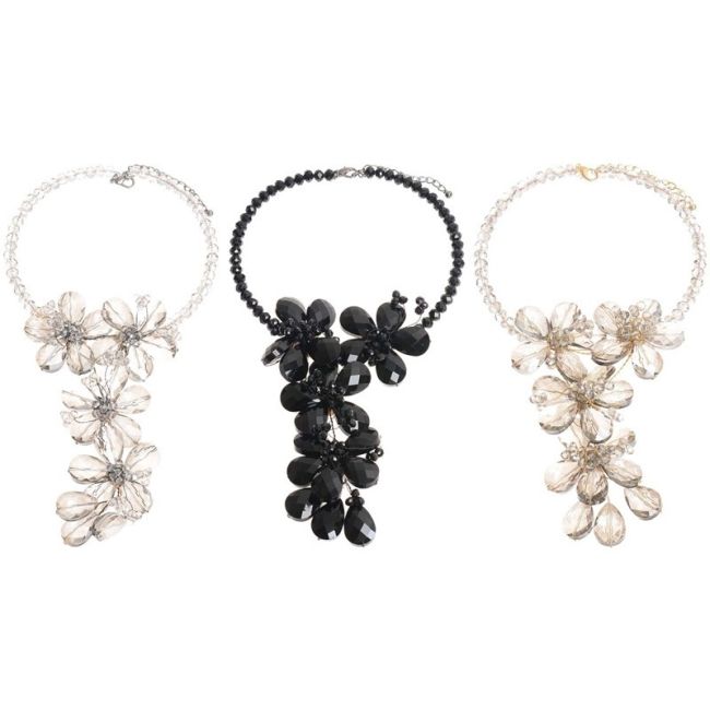 CRYSTAL FLOWERS SHORT NECKLACE