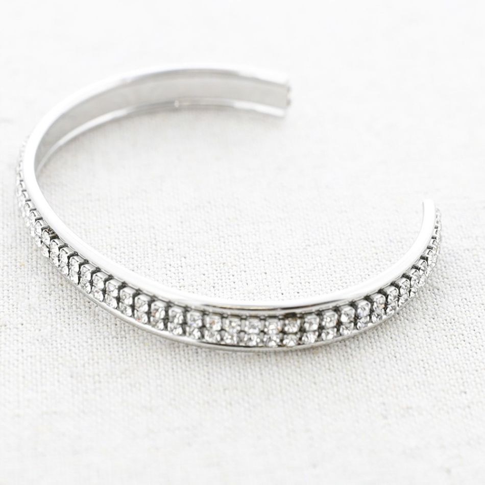 ADJUSTABLE STEEL BRACELET WITH CRYSTALS