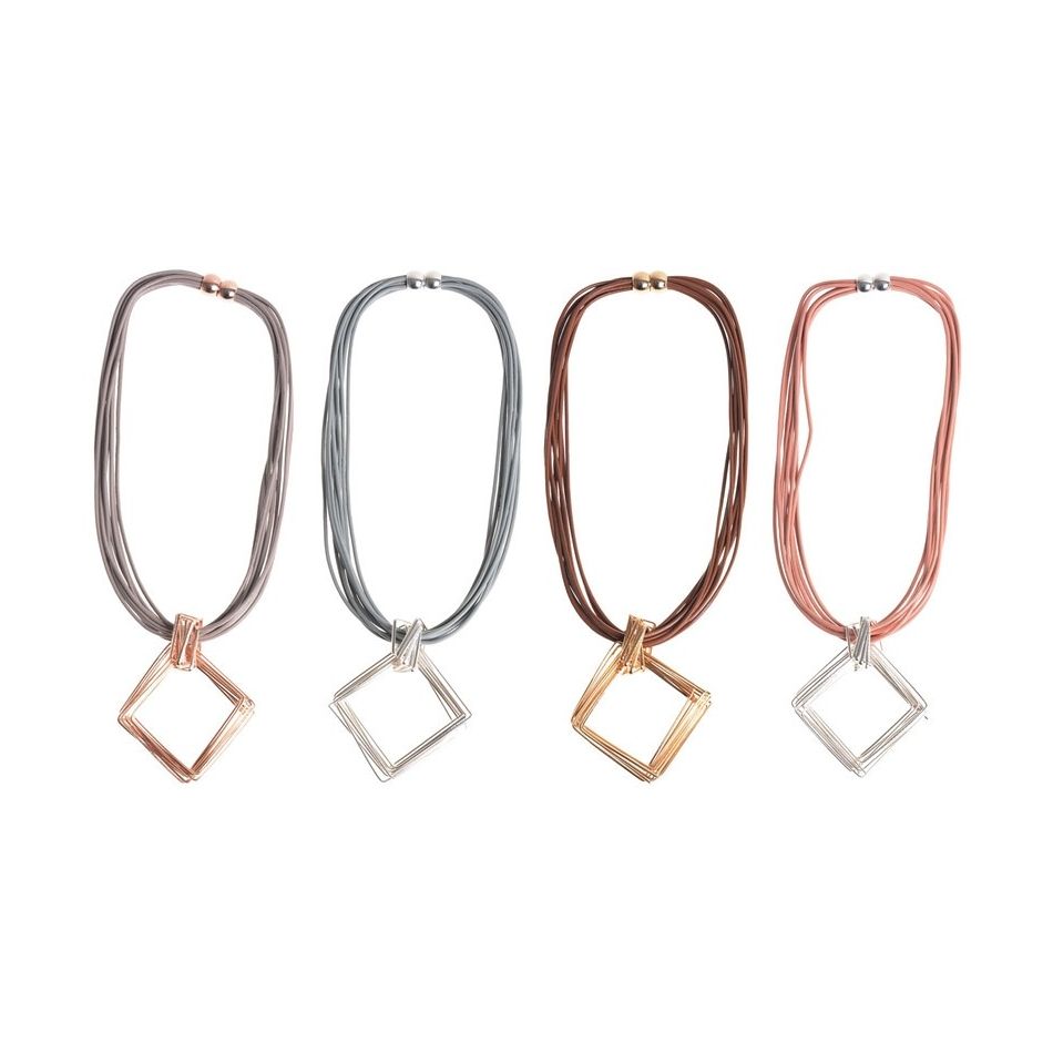 RECTANGULAR MULTI-RING PENDANT SHORT NECKLACE